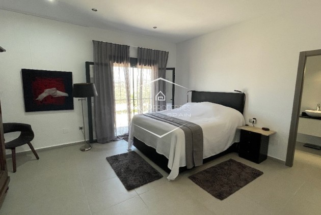 New Build - Villa - Detached -
Macisvenda