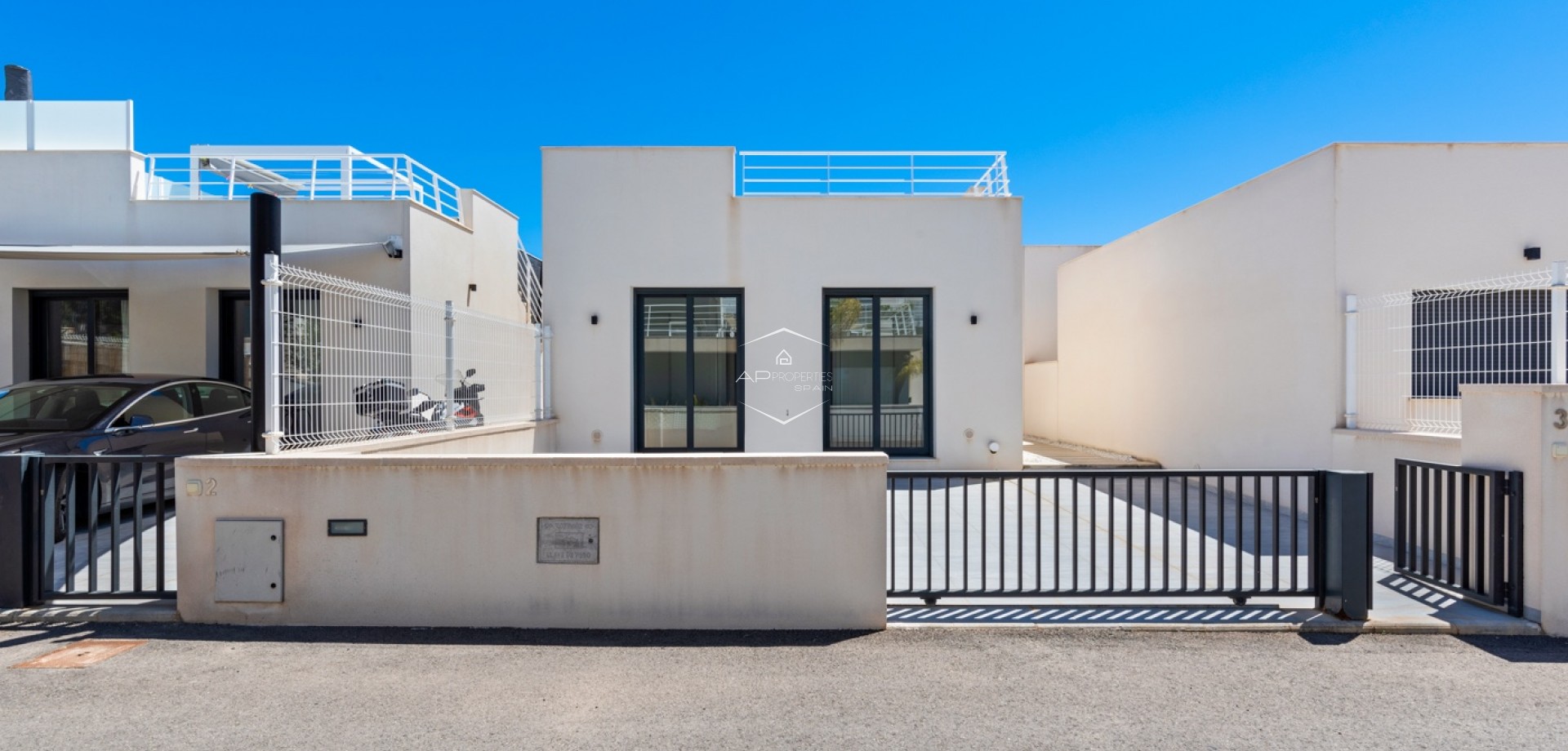 Resale - Villa - Detached -
San Miguel de Salinas - Costa Blanca South