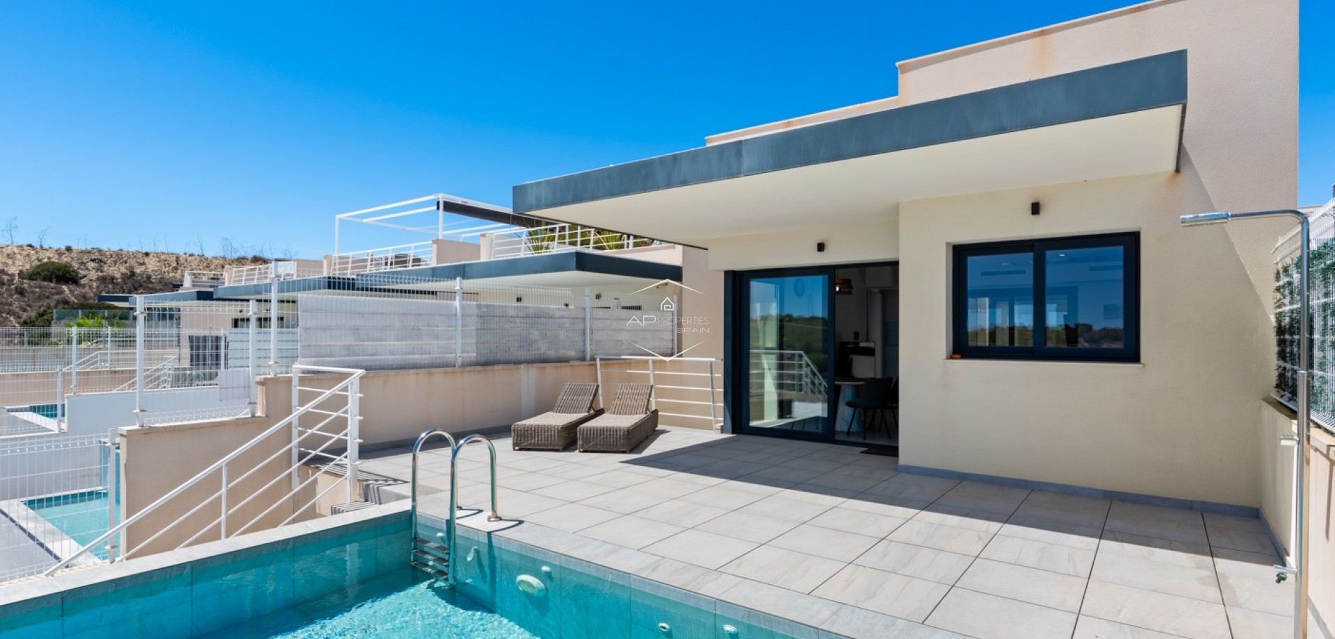 Resale - Villa - Detached -
San Miguel de Salinas - Costa Blanca South