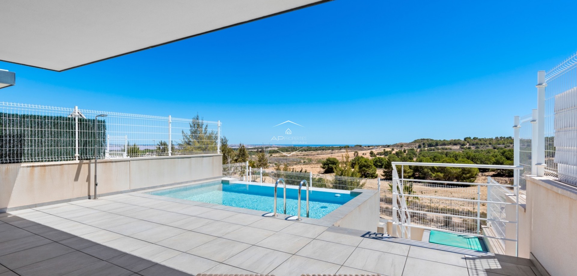 Resale - Villa - Detached -
San Miguel de Salinas - Costa Blanca South