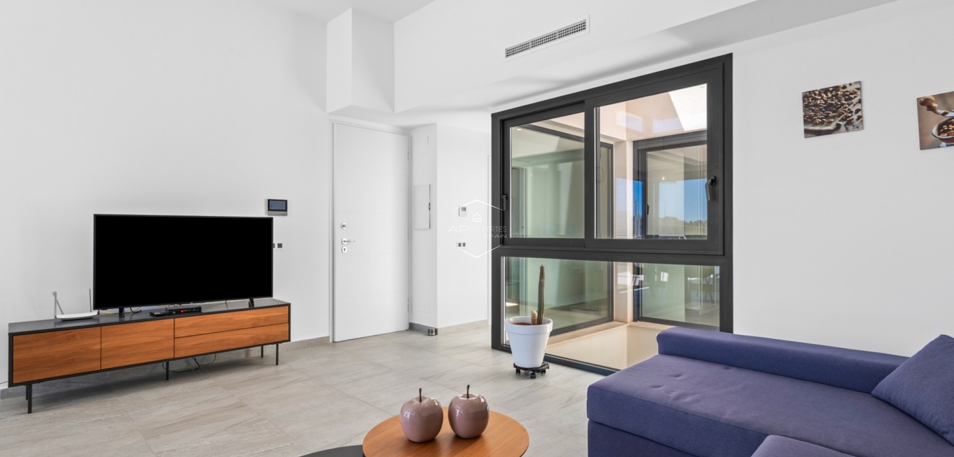 Resale - Villa - Detached -
San Miguel de Salinas - Costa Blanca South