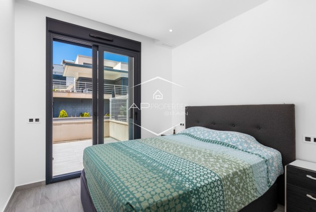 Resale - Villa - Detached -
San Miguel de Salinas - Costa Blanca South