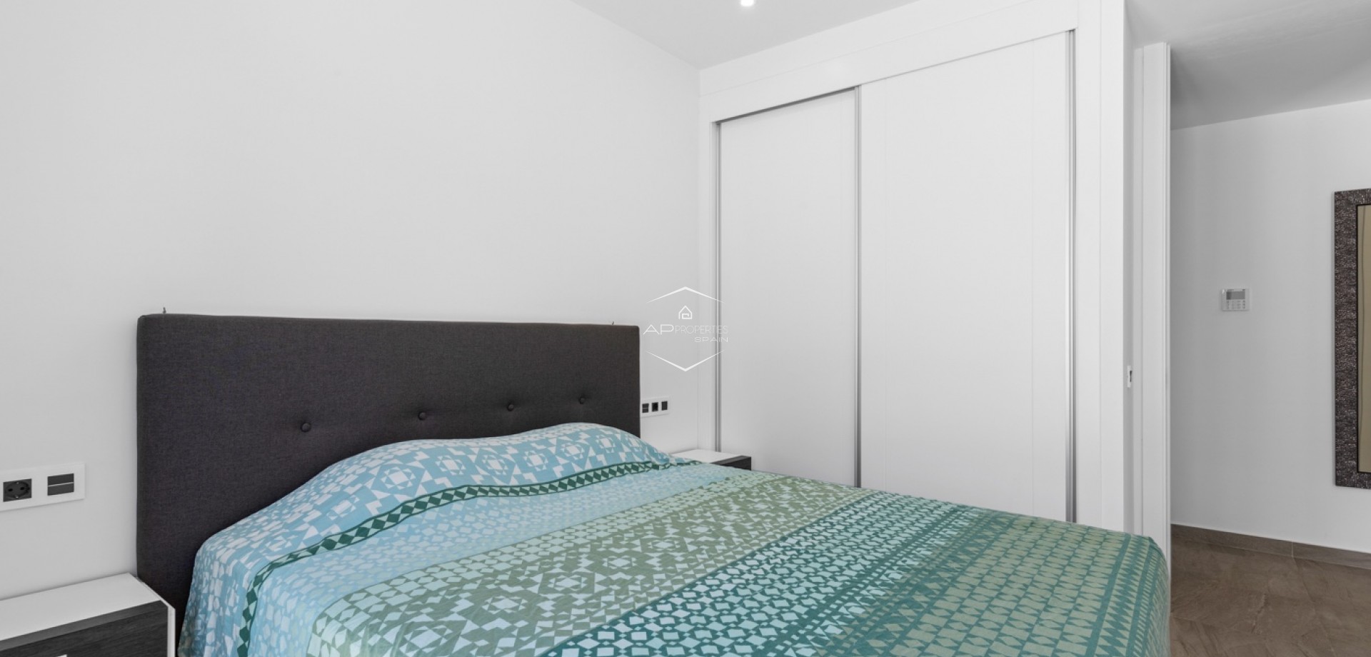 Resale - Villa - Detached -
San Miguel de Salinas - Costa Blanca South