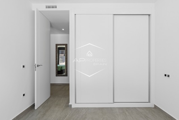 Resale - Villa - Detached -
San Miguel de Salinas - Costa Blanca South