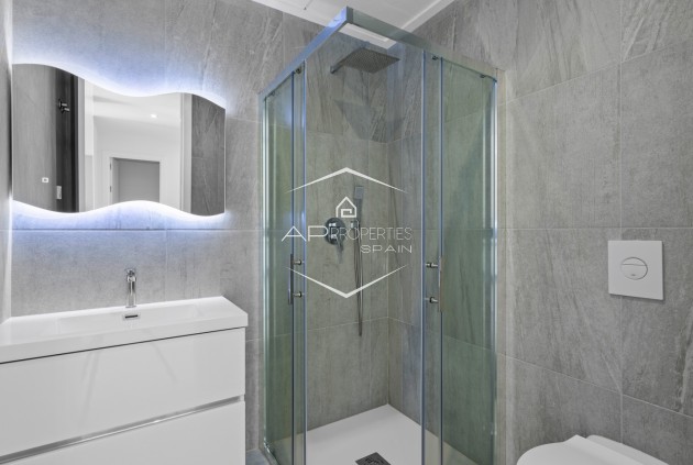 Resale - Villa - Detached -
San Miguel de Salinas - Costa Blanca South