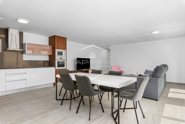 Resale - Villa - Detached -
San Miguel de Salinas - Costa Blanca South