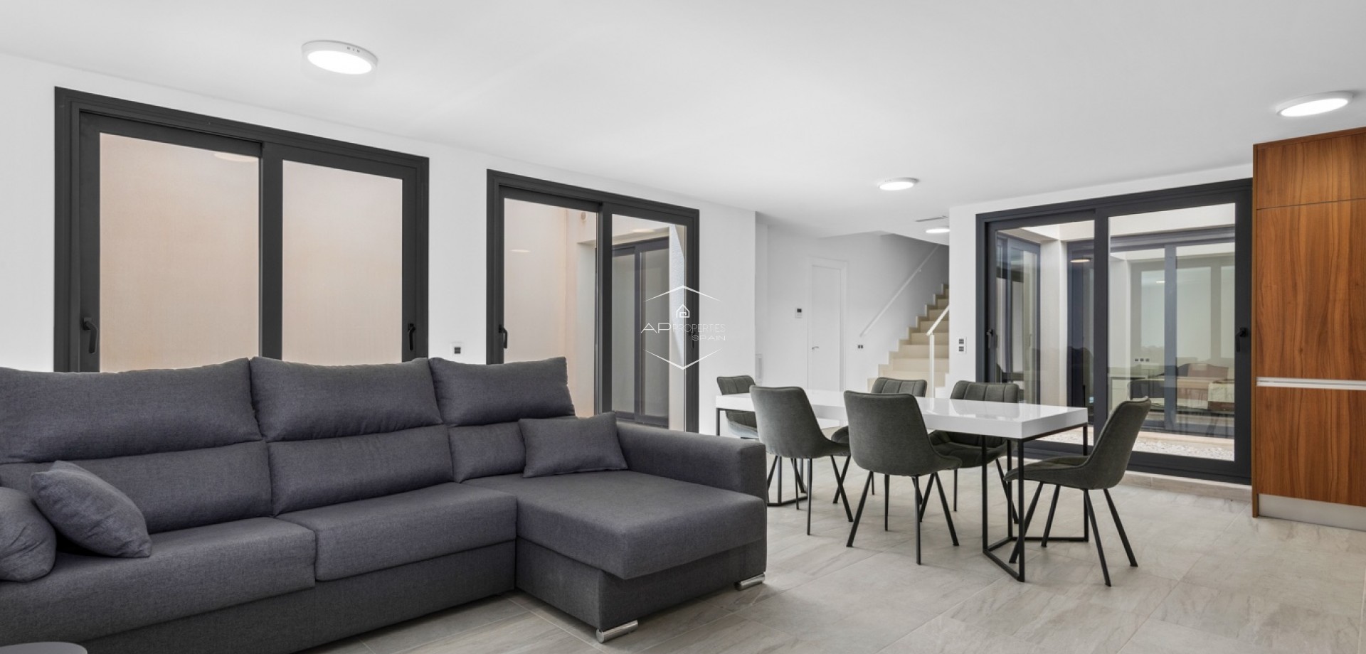 Resale - Villa - Detached -
San Miguel de Salinas - Costa Blanca South