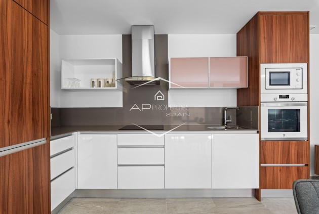 Resale - Villa - Detached -
San Miguel de Salinas - Costa Blanca South