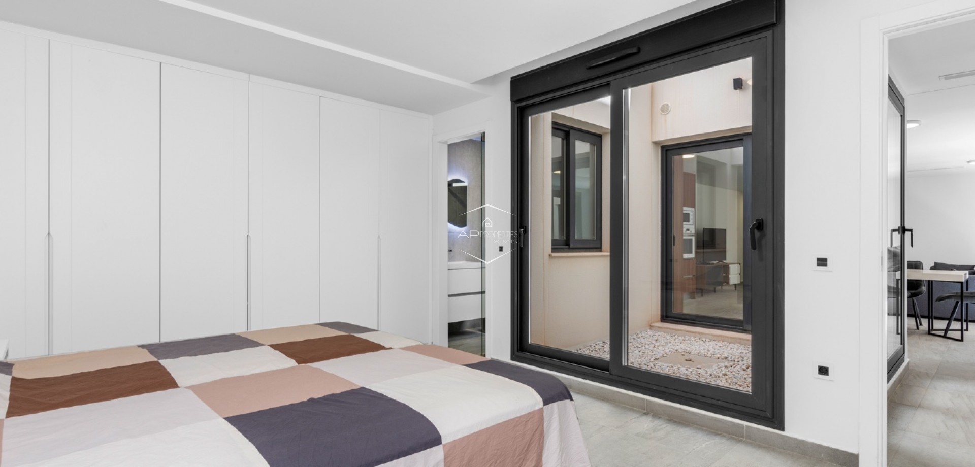 Resale - Villa - Detached -
San Miguel de Salinas - Costa Blanca South