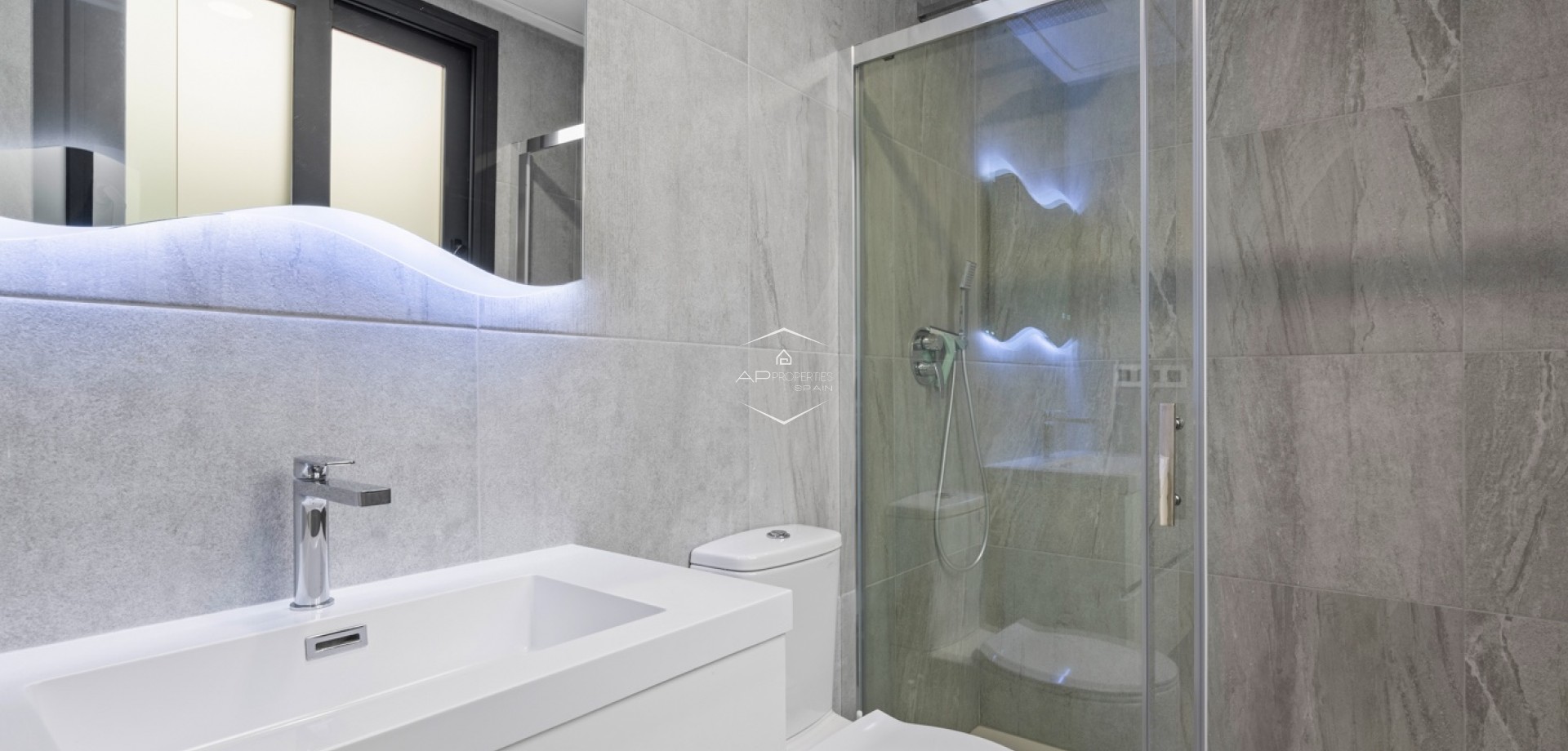 Resale - Villa - Detached -
San Miguel de Salinas - Costa Blanca South