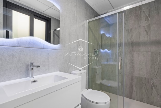 Resale - Villa - Detached -
San Miguel de Salinas - Costa Blanca South