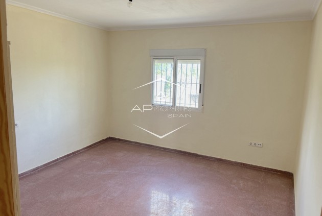 Reventa - Villa - Independiente -
Monovar