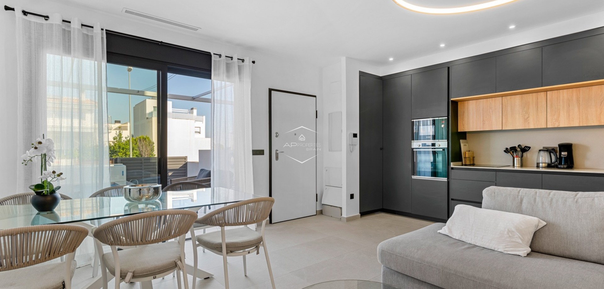 Reventa - Villa - Independiente -
Ciudad Quesada - Costa Blanca South