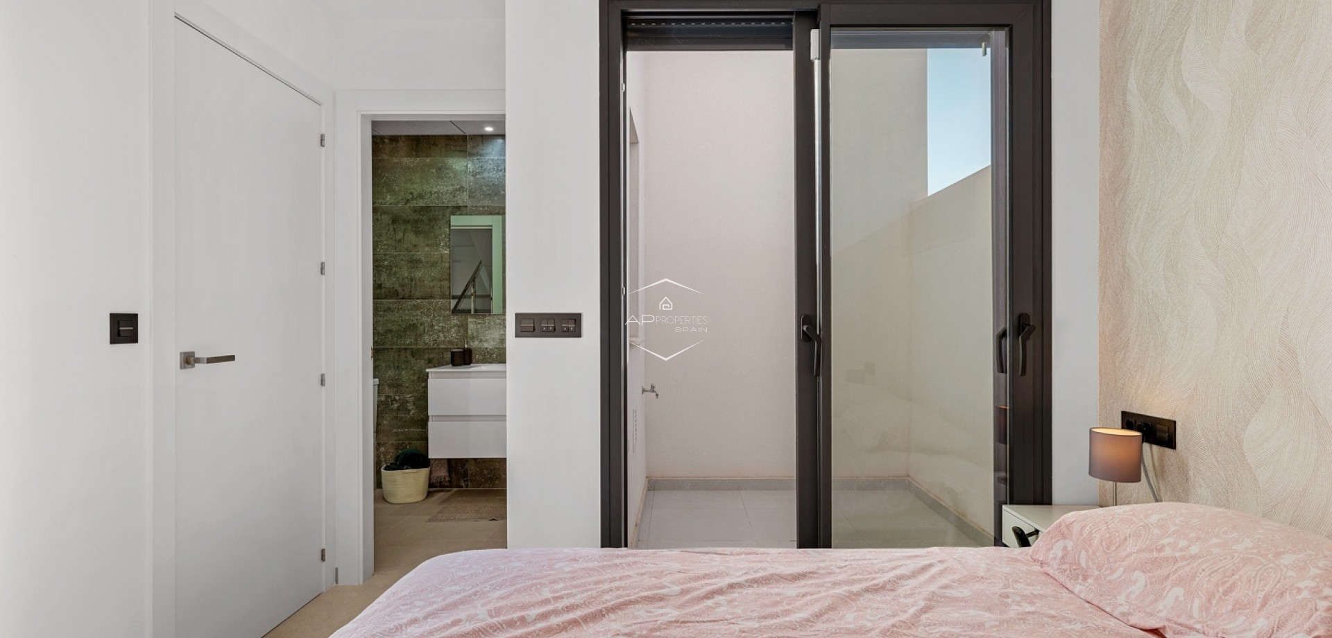 Reventa - Villa - Independiente -
Ciudad Quesada - Costa Blanca South