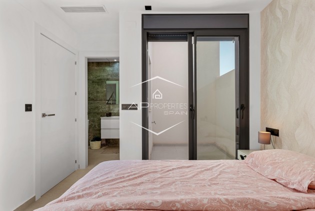 Reventa - Villa - Independiente -
Ciudad Quesada - Costa Blanca South