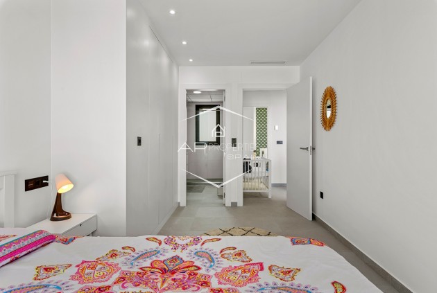 Reventa - Villa - Independiente -
Ciudad Quesada - Costa Blanca South