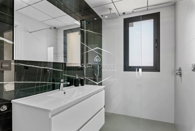 Reventa - Villa - Independiente -
Ciudad Quesada - Costa Blanca South