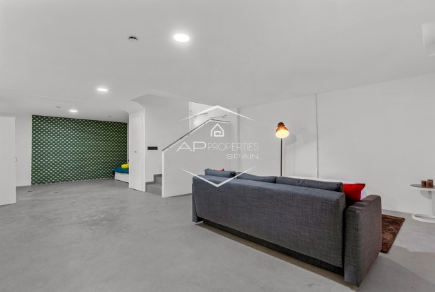 Reventa - Villa - Independiente -
Ciudad Quesada - Costa Blanca South