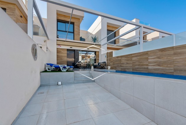 Reventa - Villa - Independiente -
Ciudad Quesada - Costa Blanca South