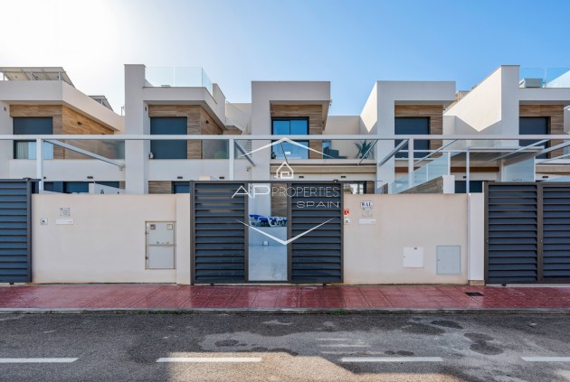 Reventa - Villa - Independiente -
Ciudad Quesada - Costa Blanca South