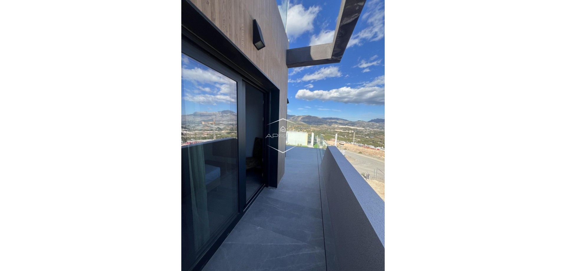 Nouvelle construction - Villa - Jumelée -
Polop - PAU1