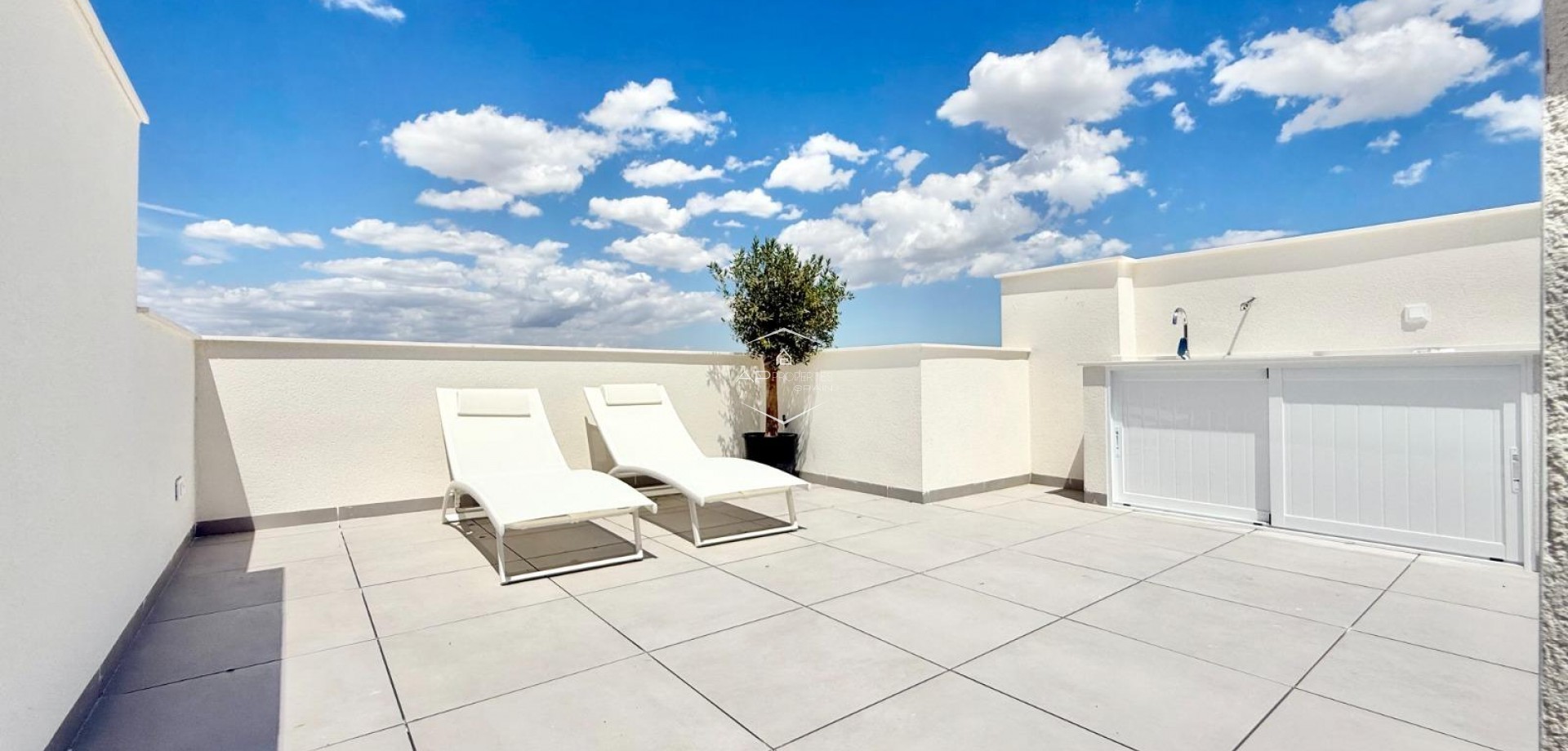 New Build - Townhouse -
Cox - San Fernando