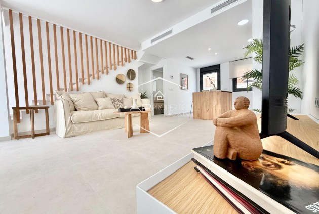 New Build - Townhouse -
Cox - San Fernando