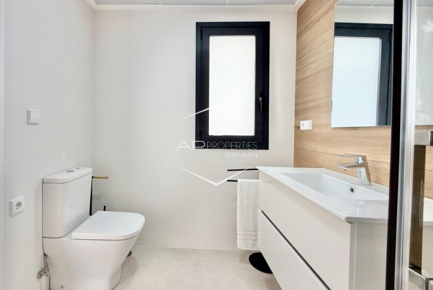 New Build - Townhouse -
Cox - San Fernando