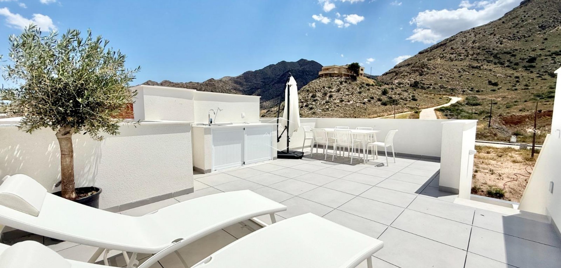 New Build - Townhouse -
Cox - San Fernando