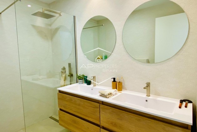 Nouvelle construction - Bungalow -
Pilar de la Horadada - pueblo