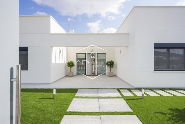 Nowy budynek - Willa - Dom wolnostojący -
Baños y Mendigo - Altaona Golf