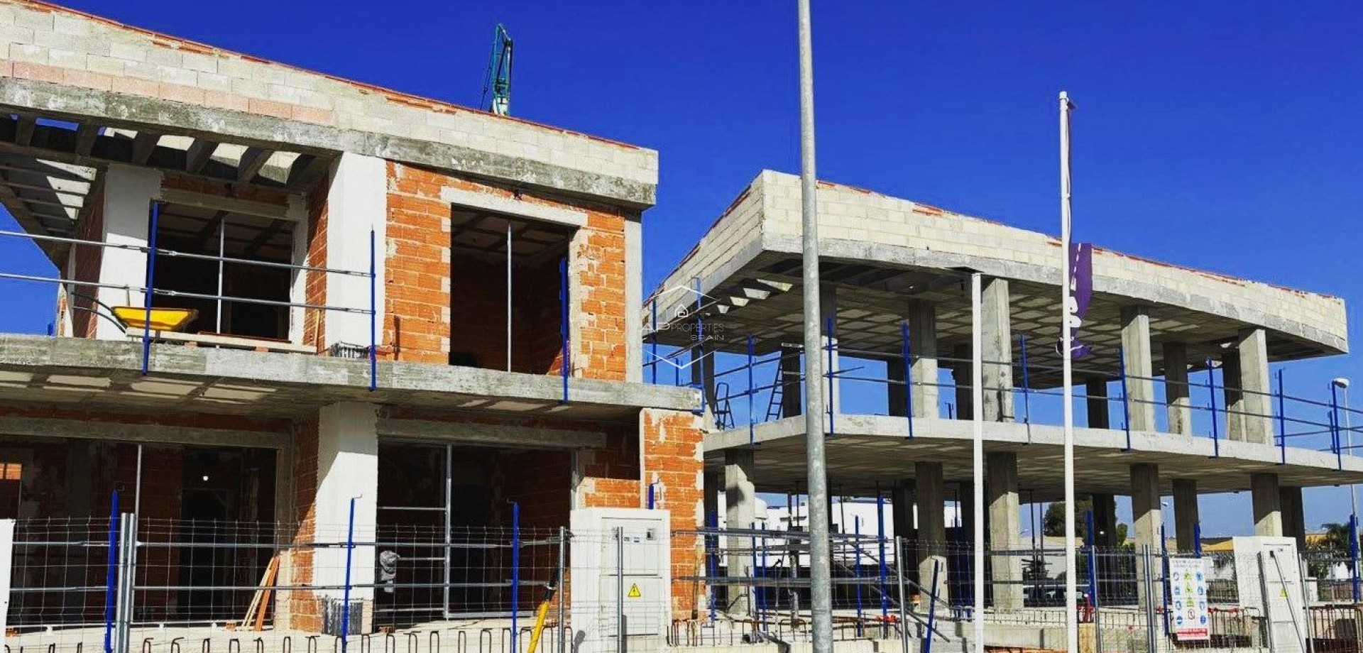 Nueva construcción  - Villa - Semi pareado -
Dolores - polideportivo