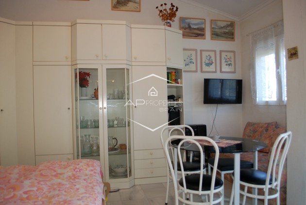 Resale - Townhouse -
Mil Palmeras