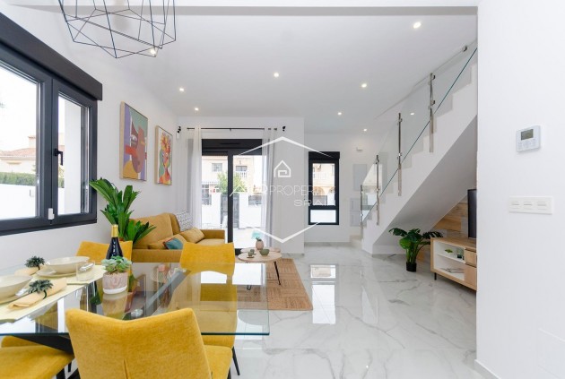 Nowy budynek - Willa - Dom wolnostojący -
Torrevieja - Torretas