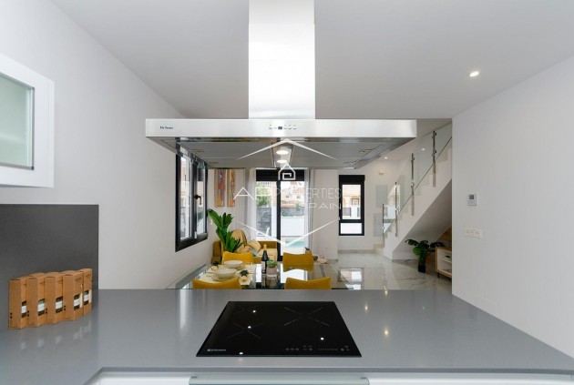 Nowy budynek - Willa - Dom wolnostojący -
Torrevieja - Torretas