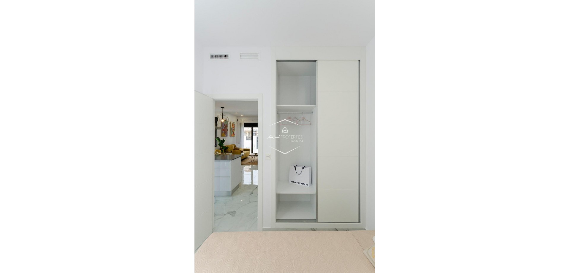 Nowy budynek - Willa - Dom wolnostojący -
Torrevieja - Torretas