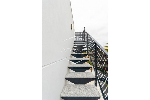 Nowy budynek - Willa - Dom wolnostojący -
Torrevieja - Torretas