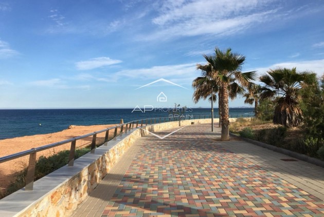 Nowy budynek - Willa - Dom wolnostojący -
Pilar de la Horadada - Las Higuericas