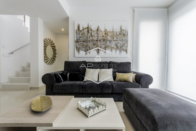 Nueva construcción  - Villa - Independiente -
San Miguel de Salinas - Cerro Del Sol