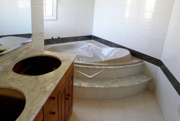 Nowy budynek - Willa - Dom wolnostojący -
La Manga del Mar Menor - La Manga Del Mar Menor