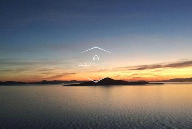 Nowy budynek - Willa - Dom wolnostojący -
La Manga del Mar Menor - La Manga Del Mar Menor