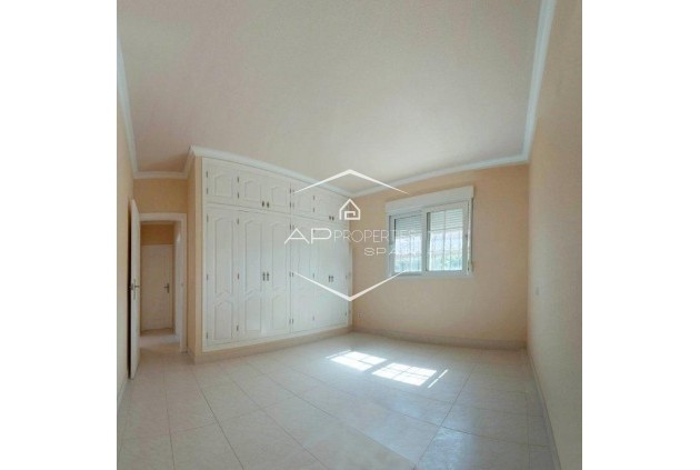 Nowy budynek - Willa - Dom wolnostojący -
La Manga del Mar Menor - La Manga Del Mar Menor