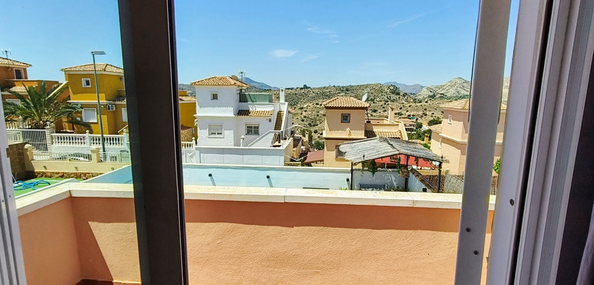 Reventa - Villa - Independiente -
Aspe - Urb. Nuevo Montesol de Aspe	