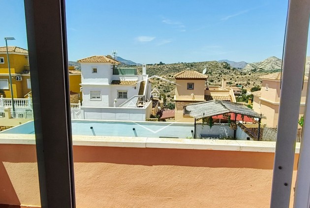 Reventa - Villa - Independiente -
Aspe - Urb. Nuevo Montesol de Aspe	