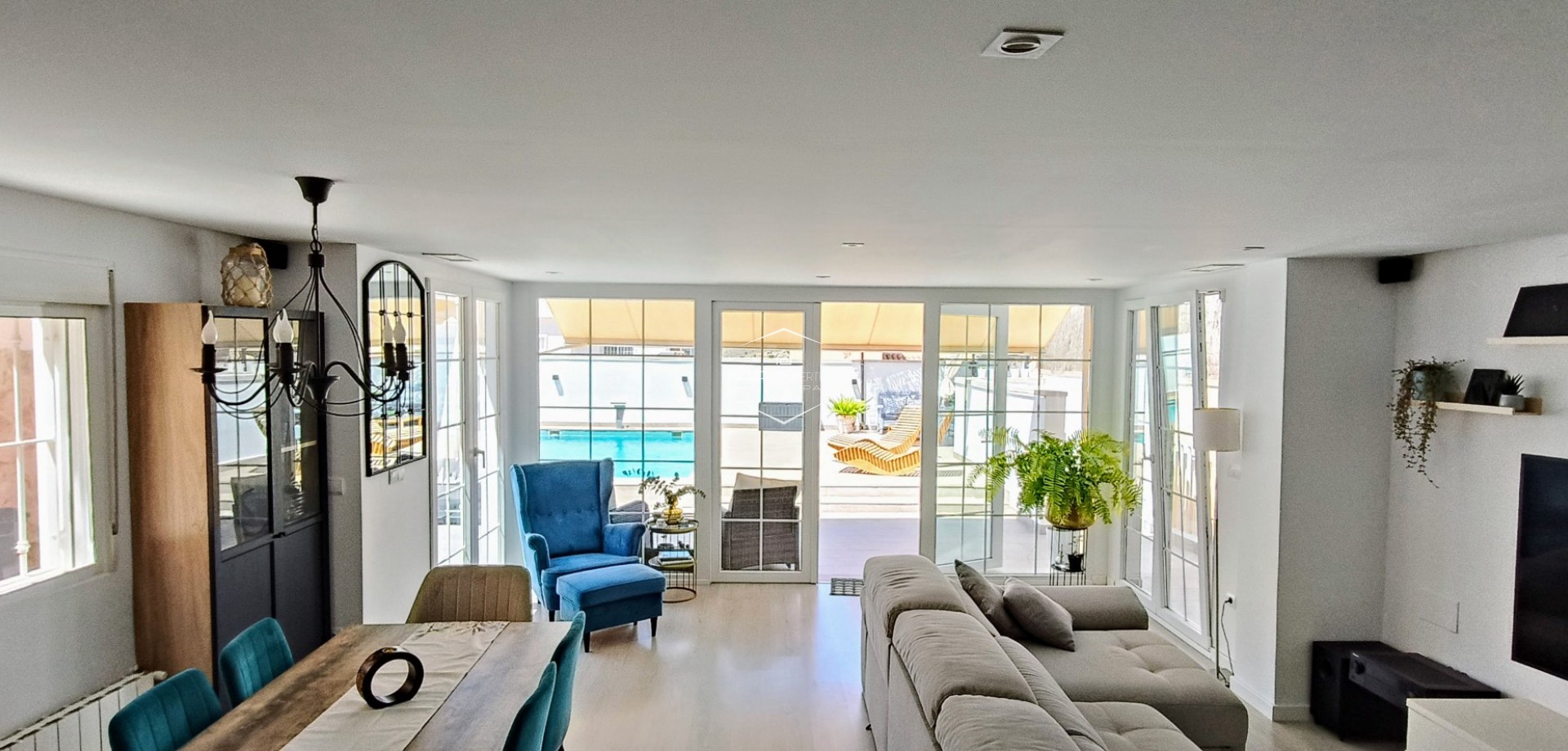 Reventa - Villa - Independiente -
Aspe - Urb. Nuevo Montesol de Aspe	