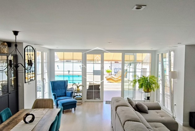 Reventa - Villa - Independiente -
Aspe - Urb. Nuevo Montesol de Aspe	