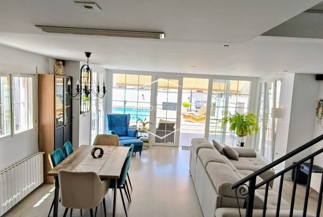 Reventa - Villa - Independiente -
Aspe - Urb. Nuevo Montesol de Aspe	