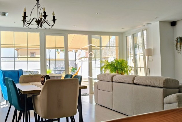 Reventa - Villa - Independiente -
Aspe - Urb. Nuevo Montesol de Aspe	