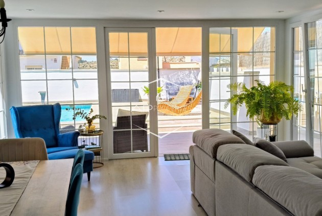 Reventa - Villa - Independiente -
Aspe - Urb. Nuevo Montesol de Aspe	