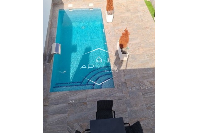 Nieuwbouw Woningen - Geschakelde woning -
Avileses